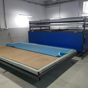 Evacuate the silicone vacuum bag for 15 mins before heating Evacuate the silicone vacuum bag for 15 mins before heating